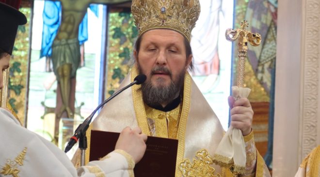 Μητρόπολη Γλυφάδας και 3Β: "Η Θεία Κοινωνία είναι υγεία"